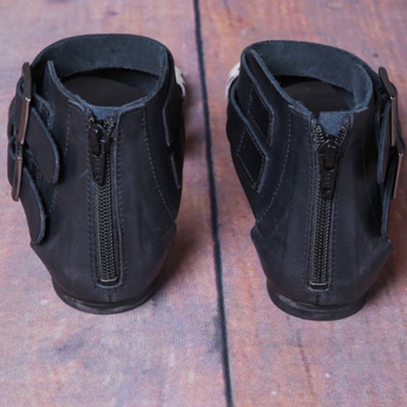 Genuine Leather/Cow Hair Black Gladiator Sandals - Picture 4 of 5